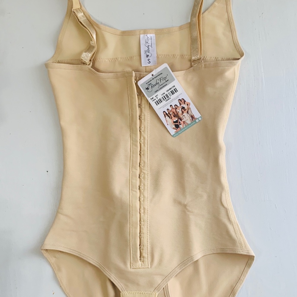 Shapewear - Picture 2 of 4